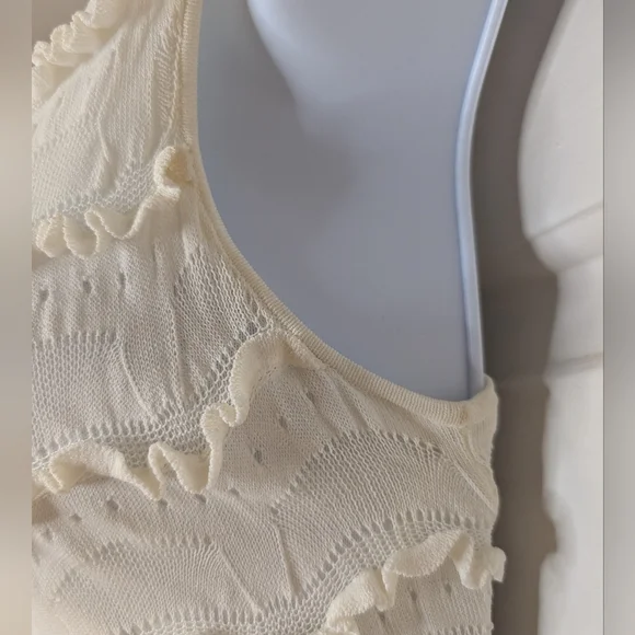 Carolina Herrera Cream Ruffle Knit Body Contouring Long Dress Size XS - Picture 8 of 9